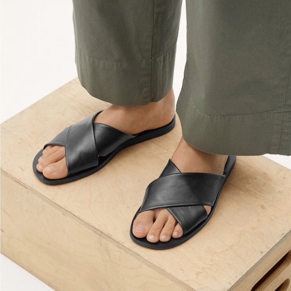 NWT Everlane The Day Crossover Sandal in Black size 9